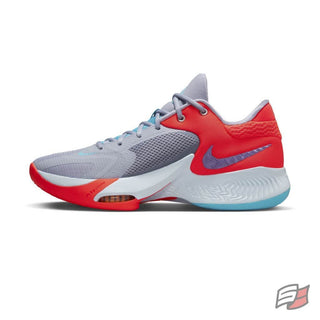 Zoom freak 4
