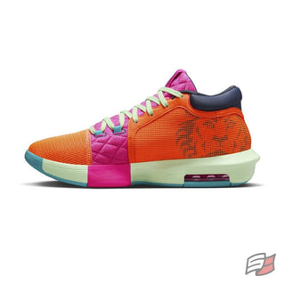 Lebron witness 8