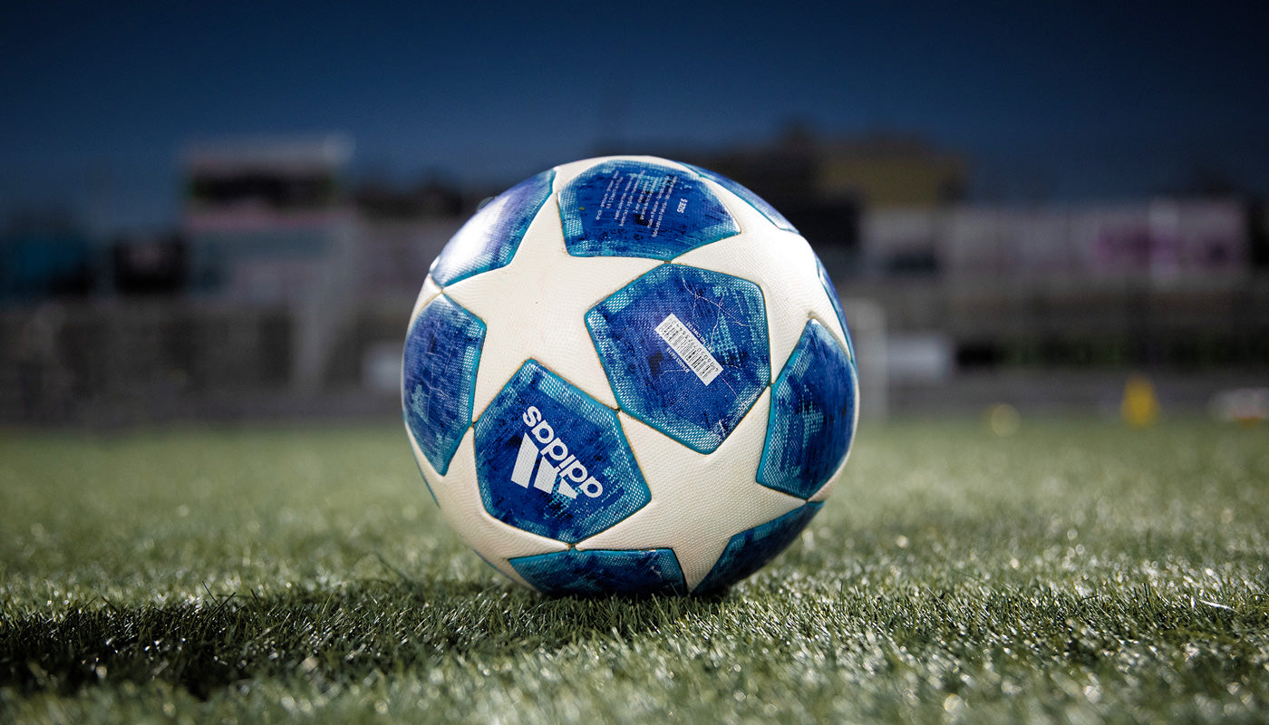 Soccer  Ballons - Sports Contact