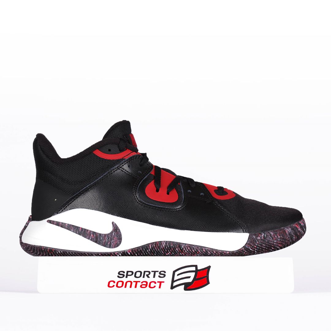 Fly by mid Sports Contact