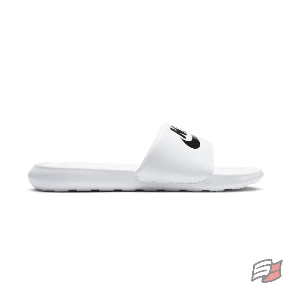 white nike flip flop