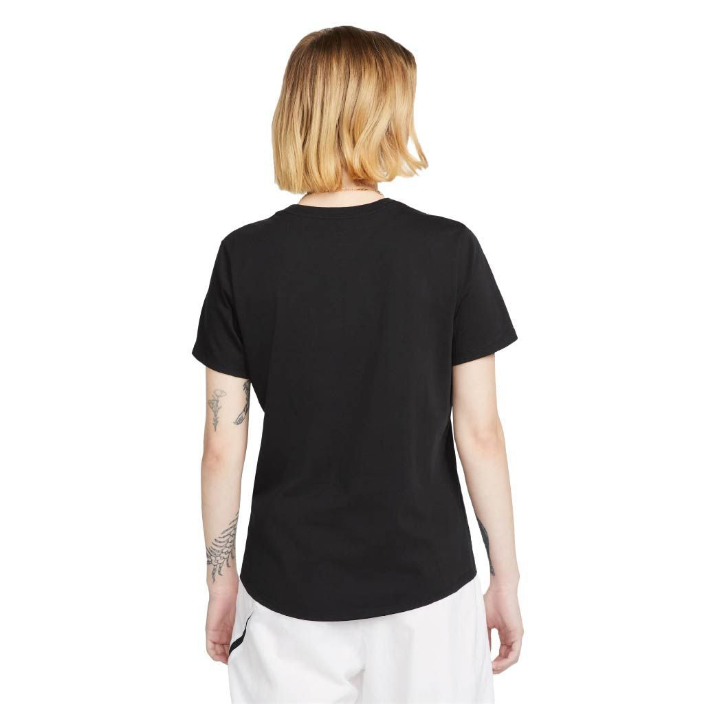 Nike club essentials tee wmn's