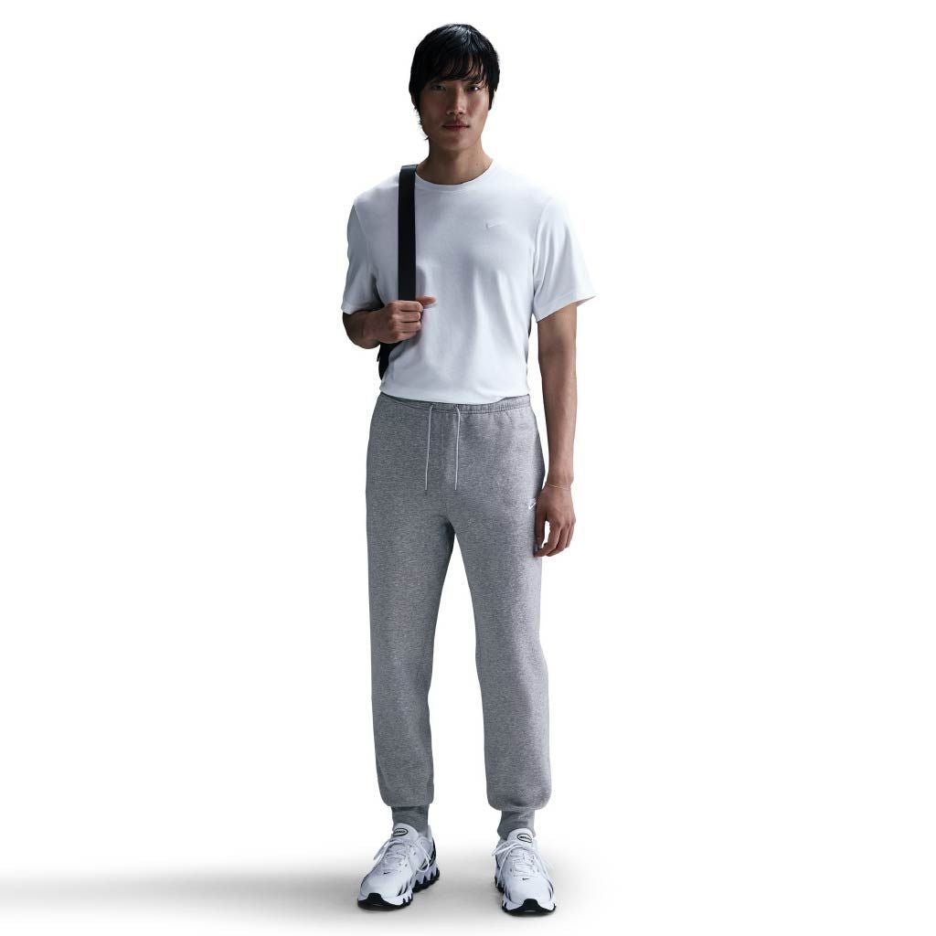 Nike club jogger men's